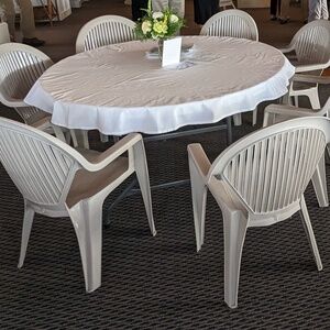 Round White TABLECLOTH(s), 70"